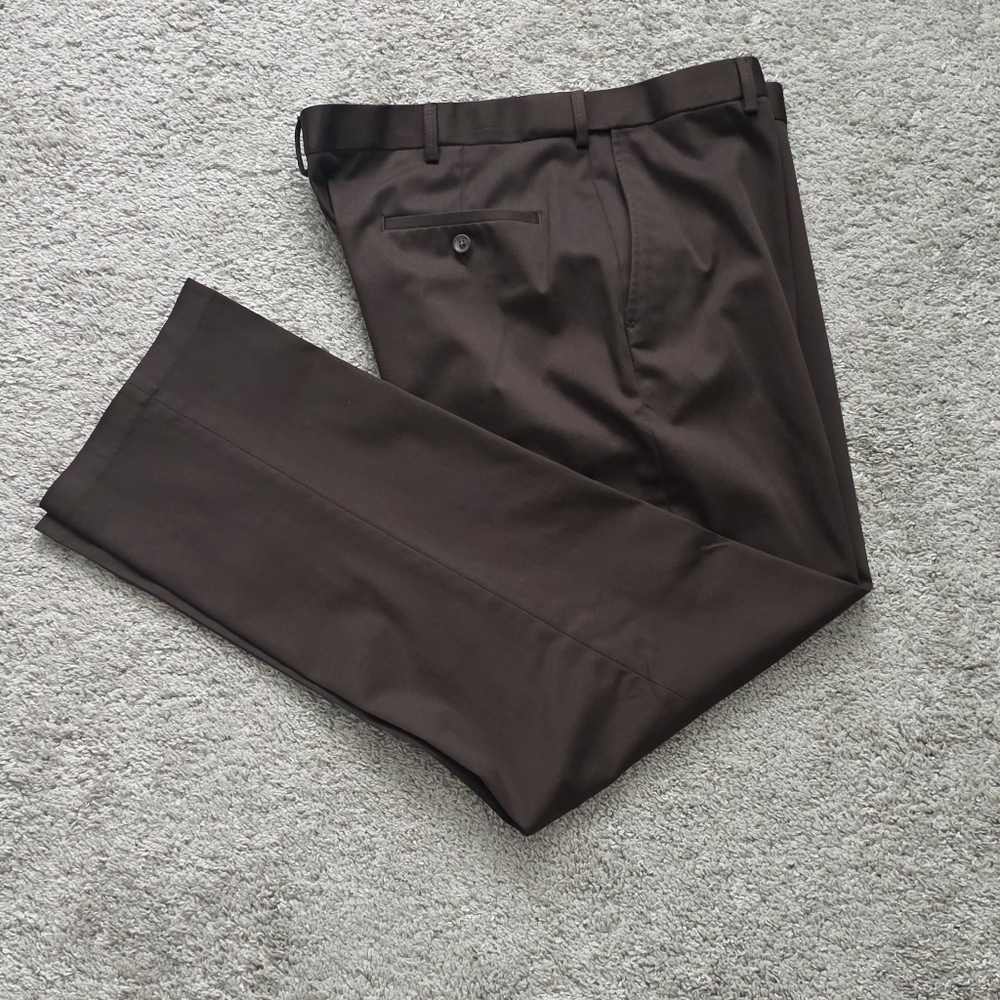 Haggar Classic Fit Premium No Iron Dark Brown Pants / Trousers — W38 L32
